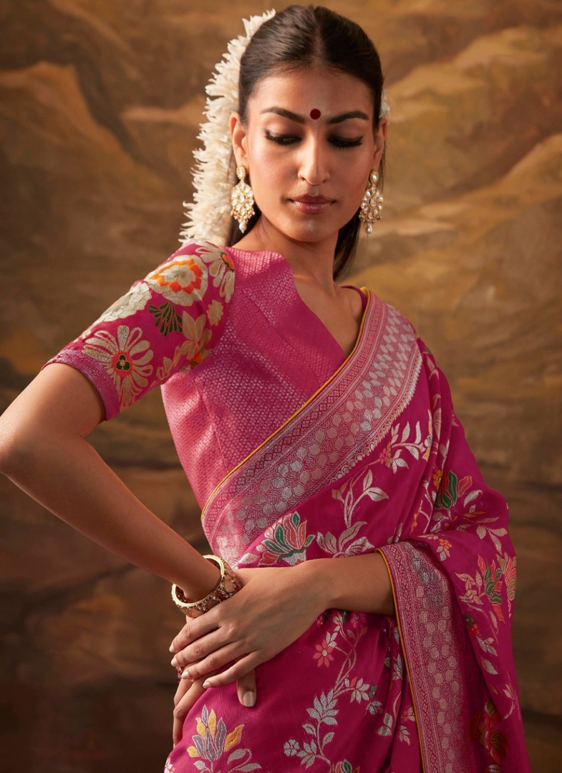 Viscose Banarasi dola silk saree in Dark Pink