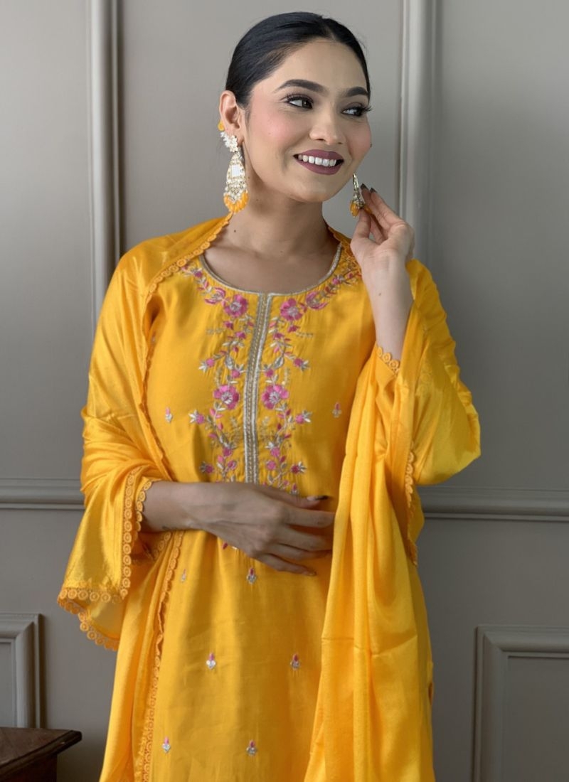 Beautiful jacquard printed Chinon kurta pant suit in yellow