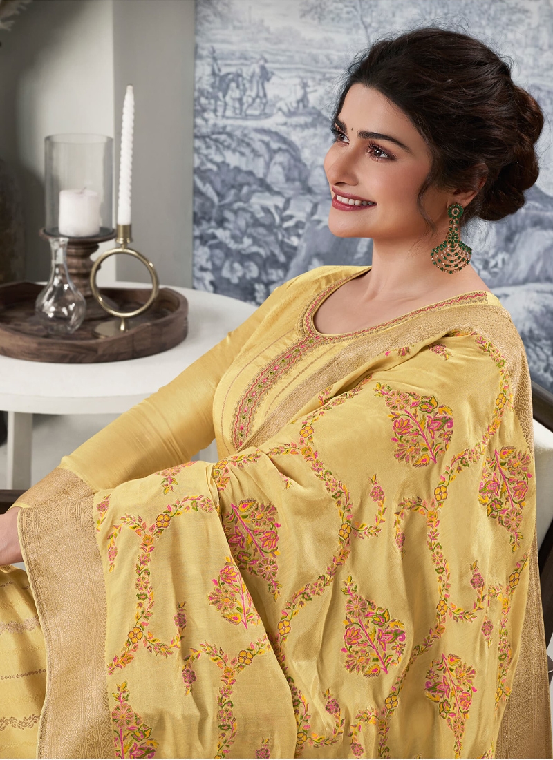 Stunning new jacquard border pant suit in yellow