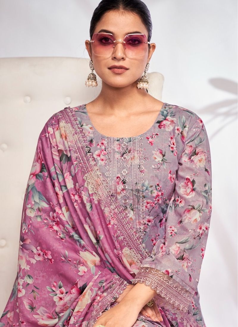 Beautiful floral printed kurta set in pink