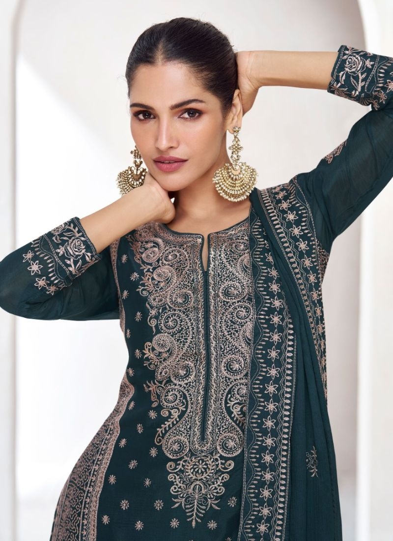 Trendy embroidered chinon palazzo suit in black