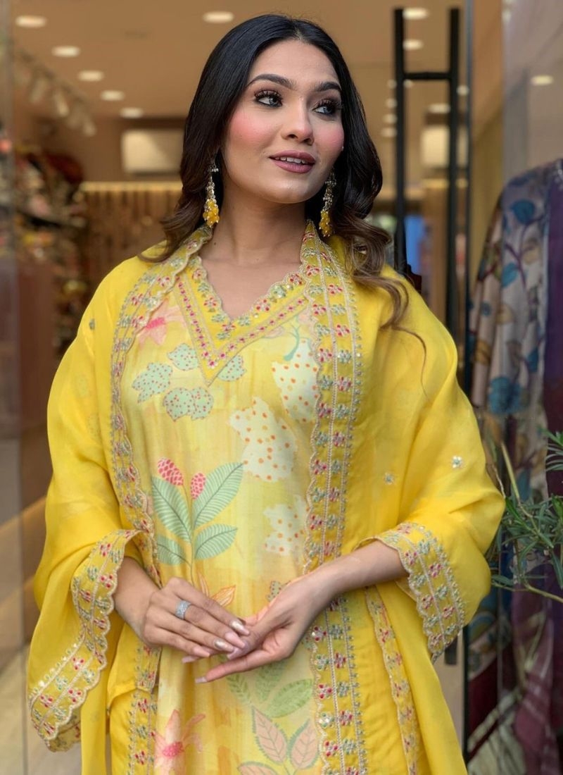 Beautiful jacquard printed Chinon kurta pant suit in light yellow