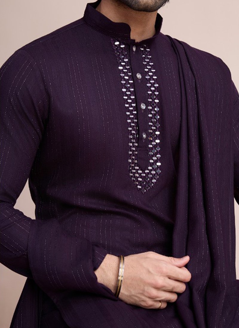 Traditional zari weaving viscose men's kurta set in violet