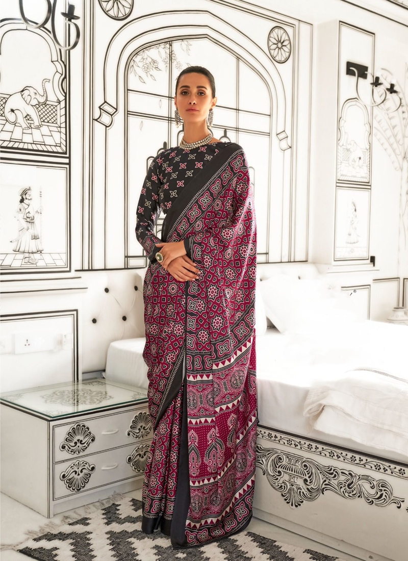 Printed satin crepe saree in Pink