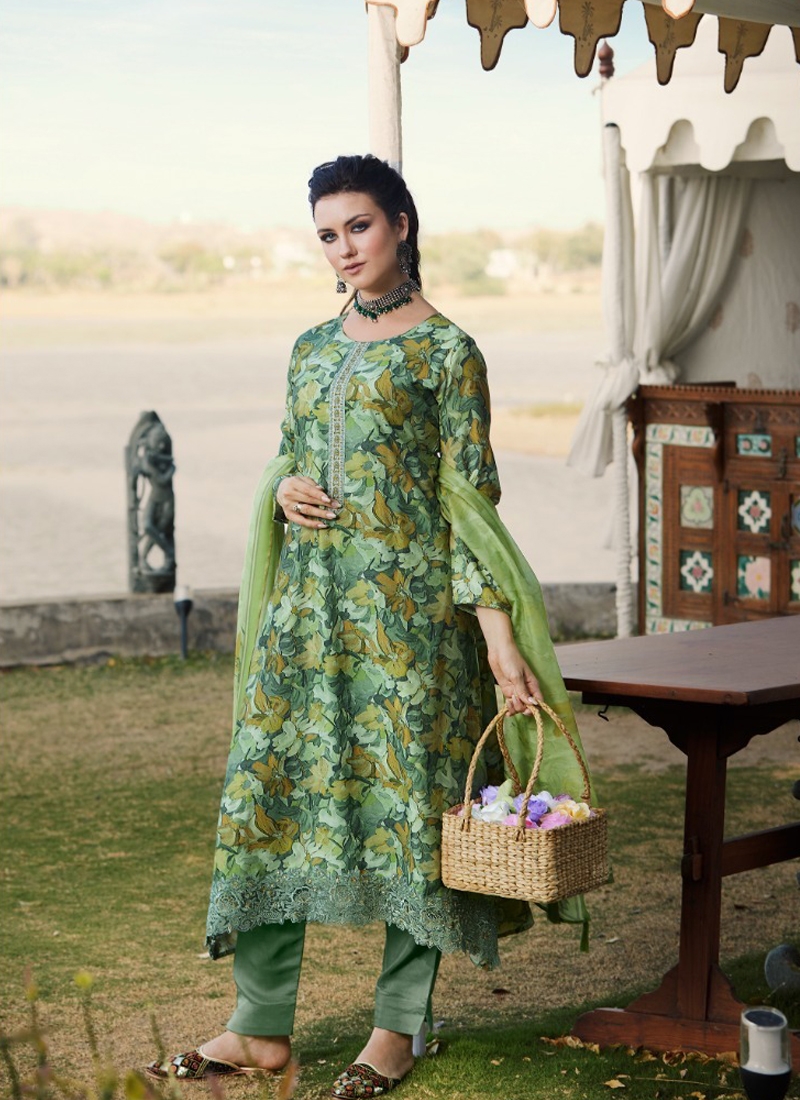 Pure Muslin Silk Digital Print Kurta Pant Set in Green