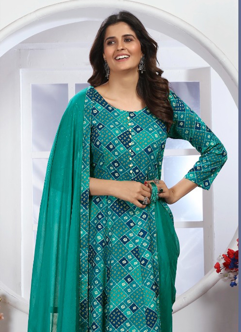 Stylish floral printed Anarkali suit set in Green