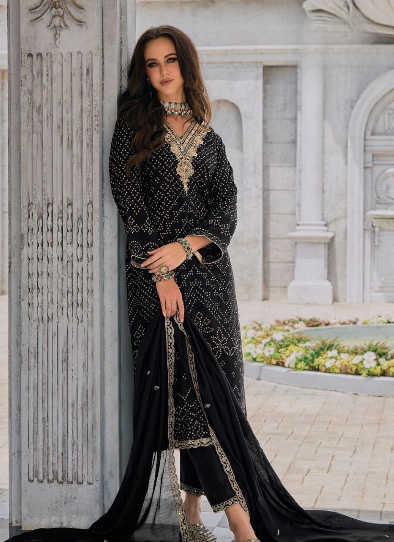 Trendy silk kurta pant suit with printed dupatta in black