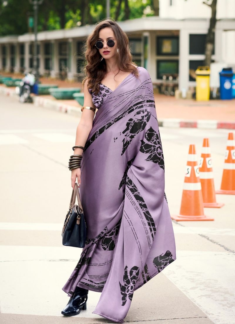 Designer abstract printing saree with modern touch in light purple