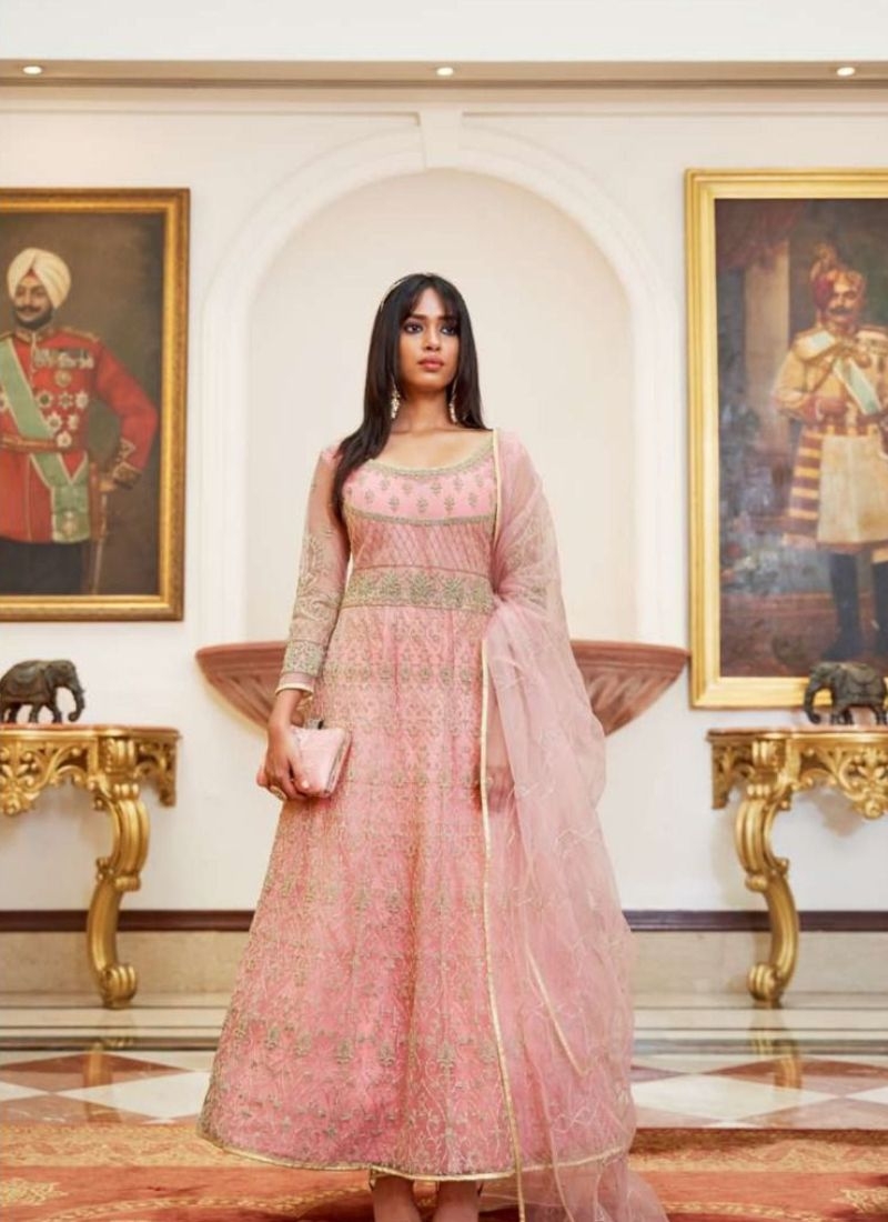 Exquisite embroidered gown in pink