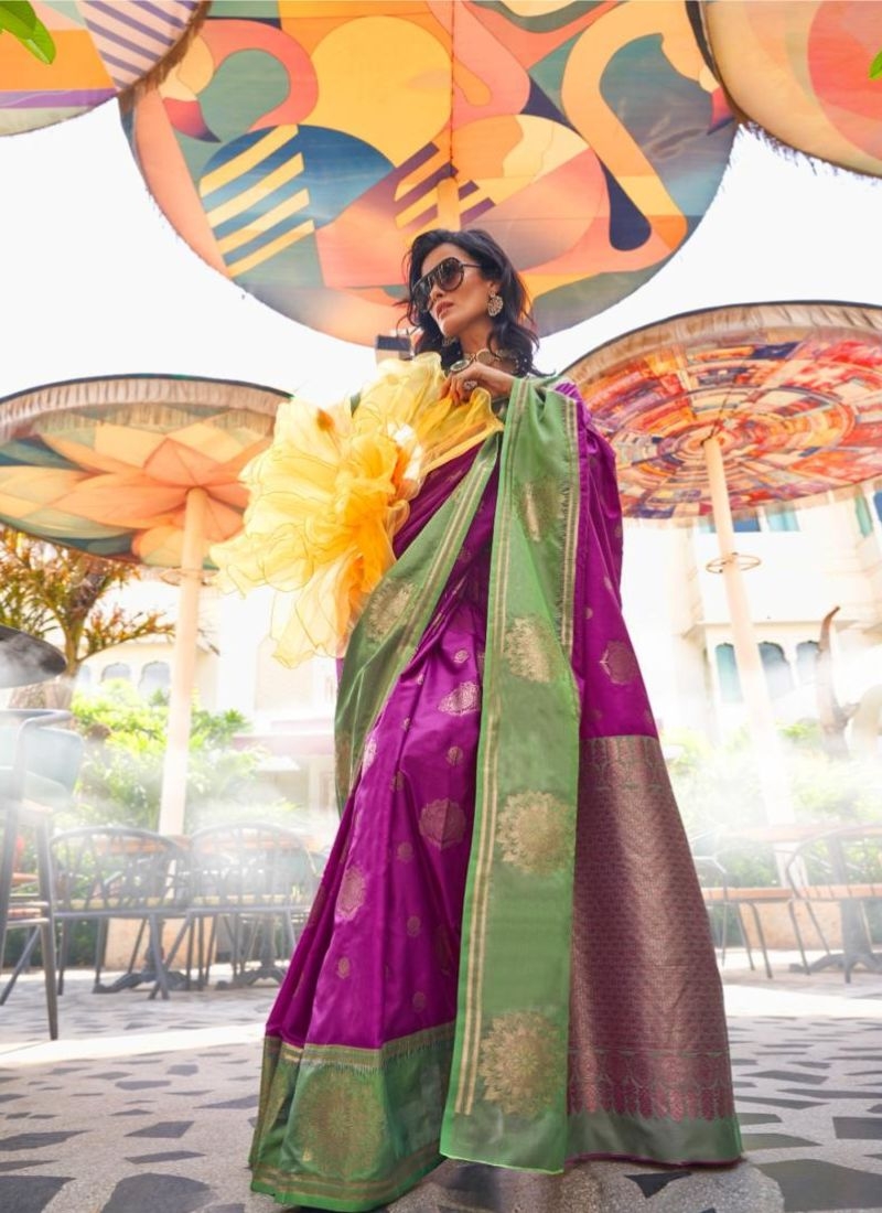 Exquisite hand weaving silk saree in magenta