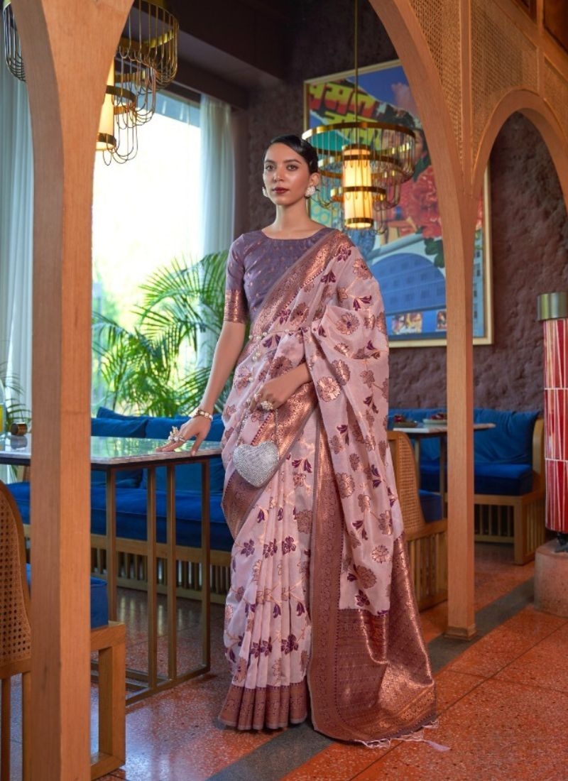 Exquisite zari weaving silk saree light pink