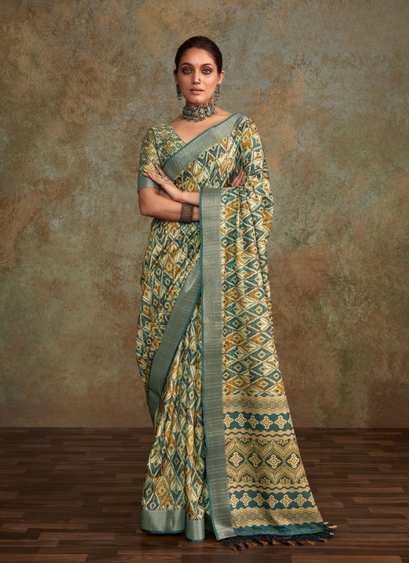 Stunning hand weaving silk saree in dark green