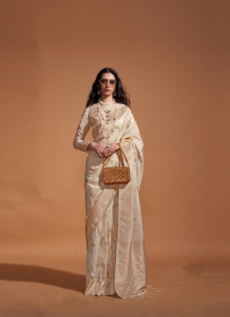 Beautiful georgette handloom weaving saree in cream