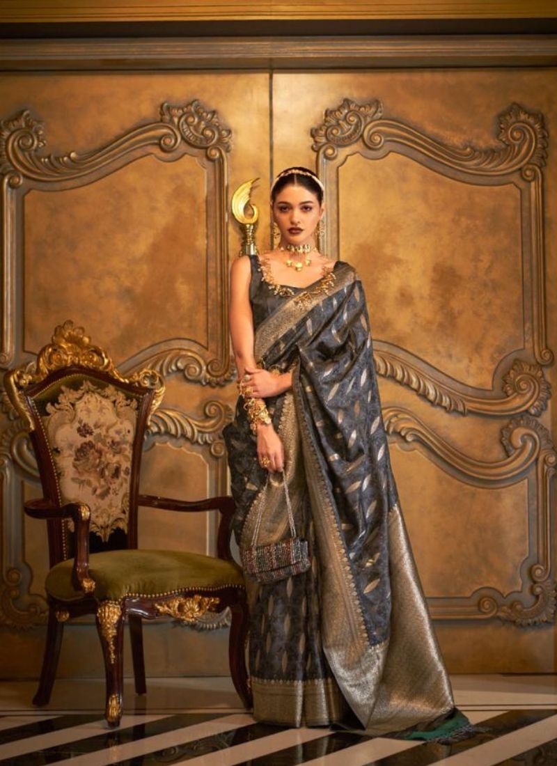 Beautiful handloom weaving silk saree in dark grey