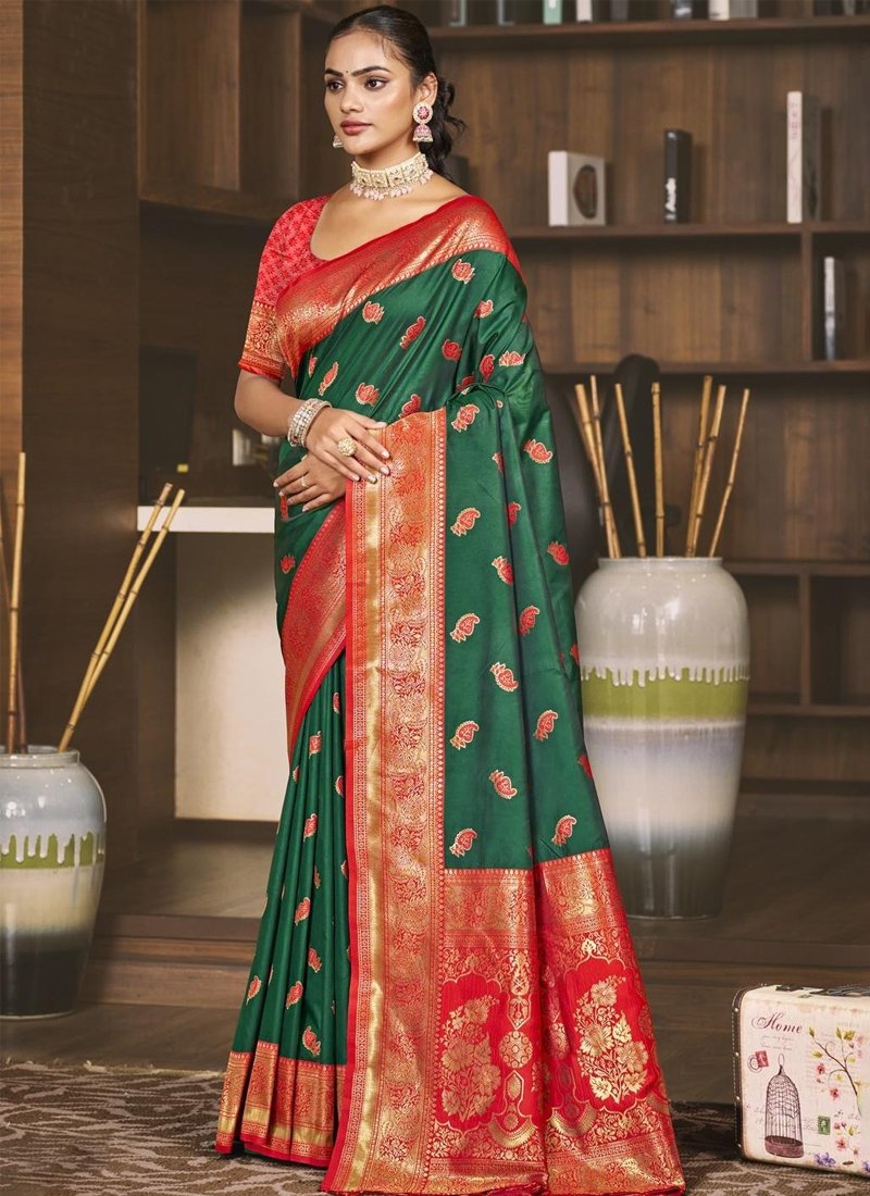 Exquisite woven pattern Chaitanya silk saree in dark green