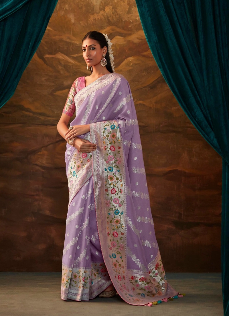 Viscose Banarasi dola silk saree in Lavender