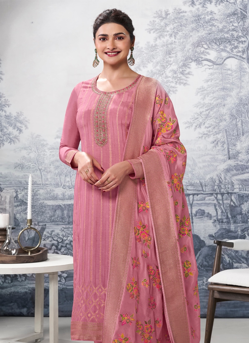 Stunning new jacquard border pant suit in dusky rose