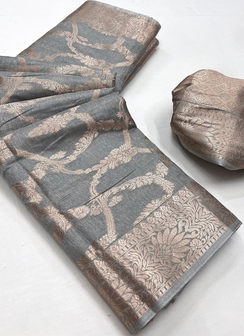 New jacquard pattern saree in grey