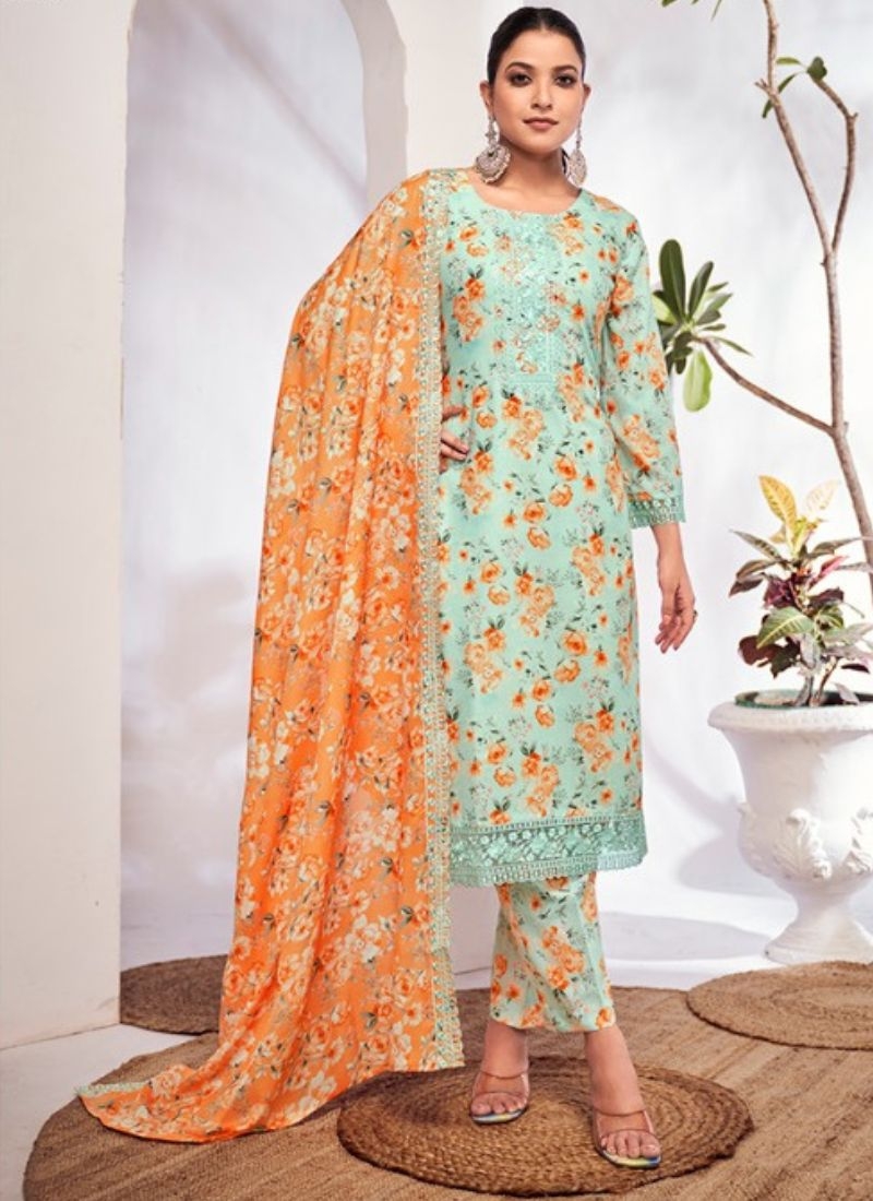 Beautiful floral printed kurta set in light green