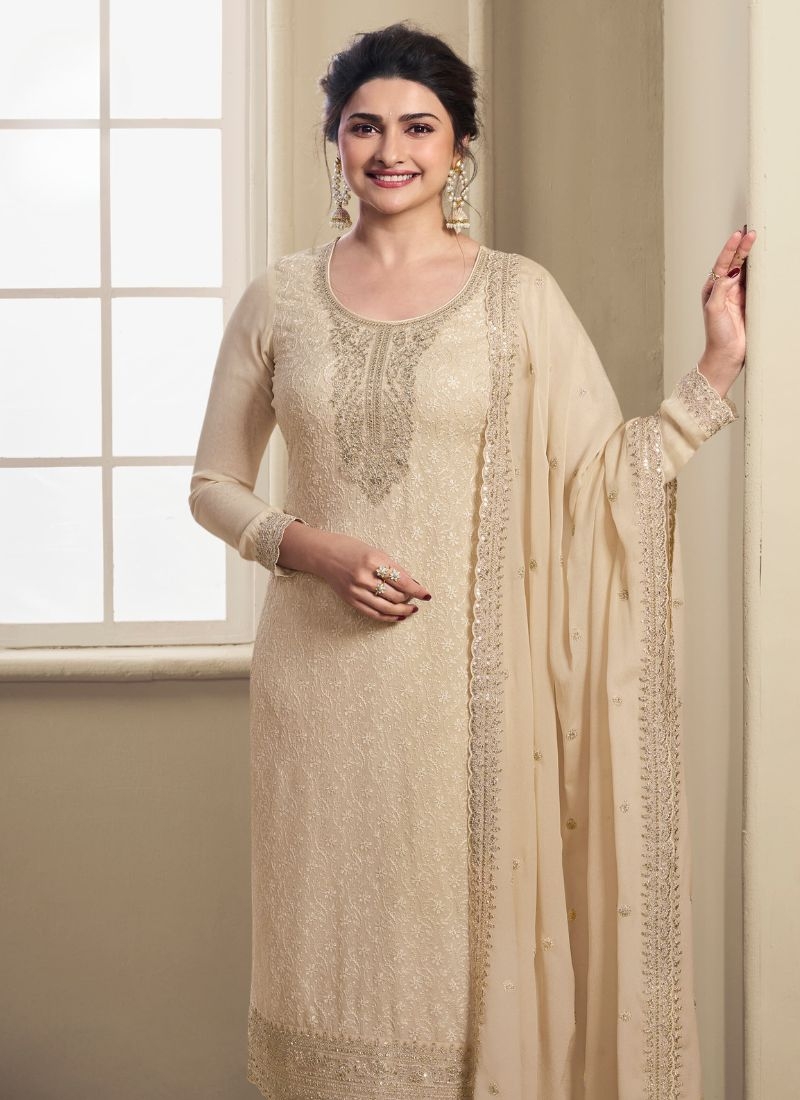 Stunning embroidered kurta pant suit with designer dupatta in off white