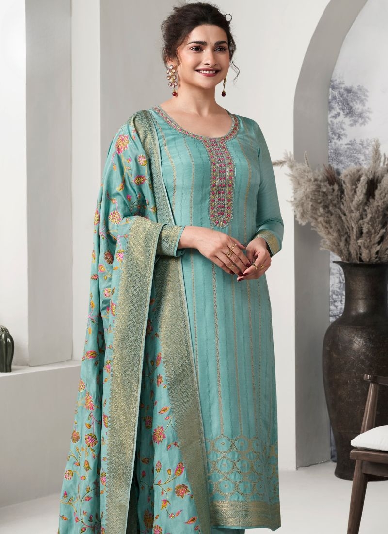 Trendy jacquard printed pant suit & dupatta in green