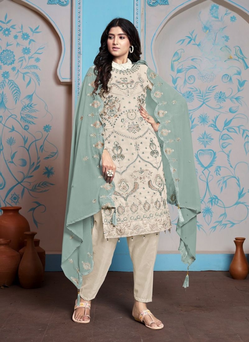 Designer embroidered georgette kurta pant suit in green