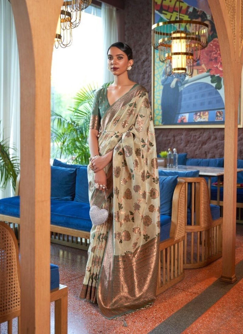 Exquisite zari weaving silk saree in cream