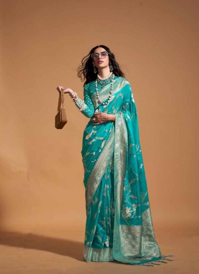 Beautiful georgette handloom weaving saree in light blue