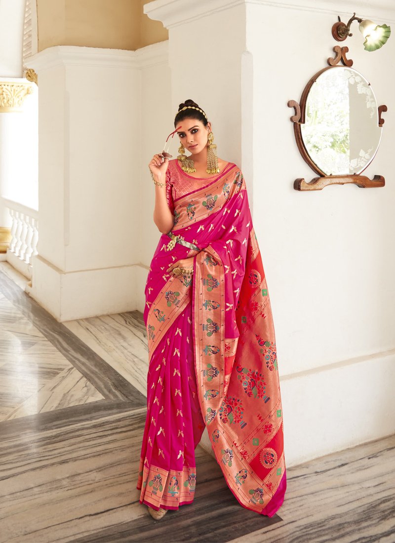 Exquisite hand weaving soft silk saree in pink