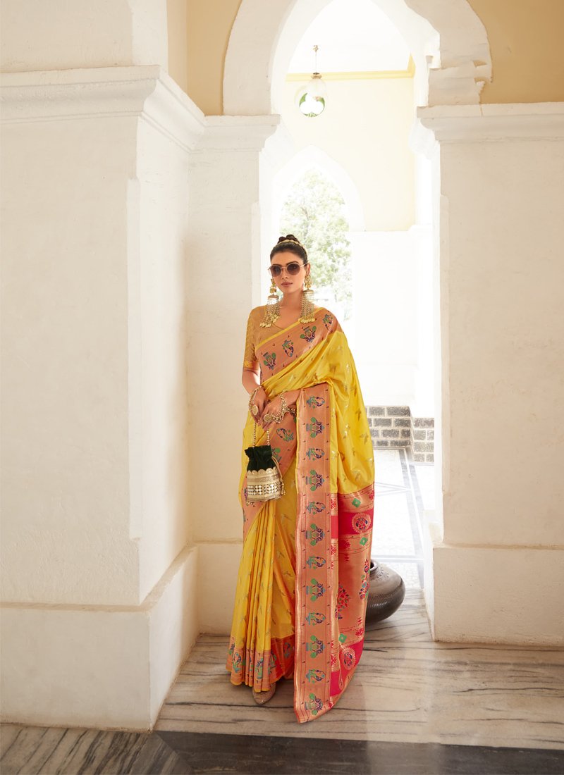 Exquisite hand weaving soft silk saree in yellow