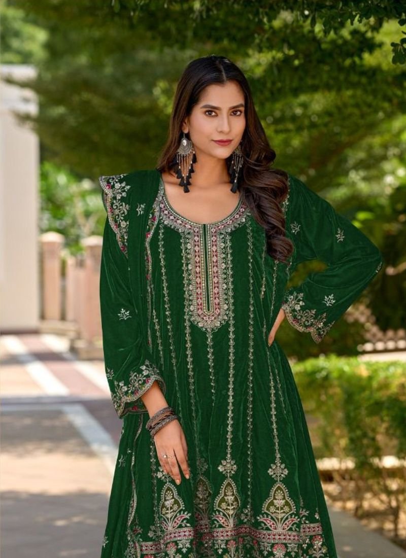 Trendy Velvet Kurta palazzo set in green