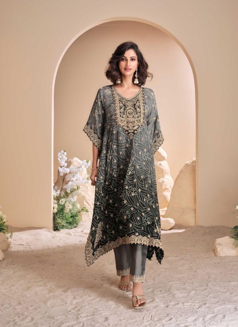 Stunning hand mirror embroidered simar organza silk pant suit in black