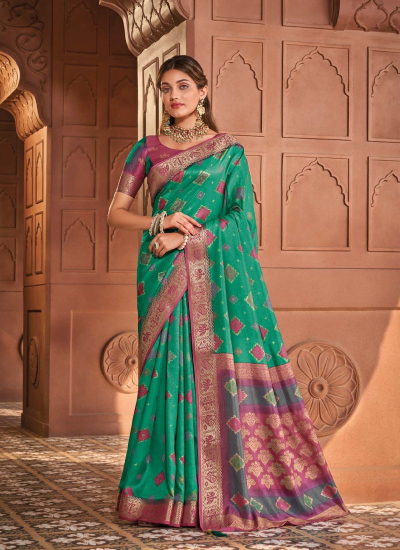 Elegant Jacquard Weave Soft Silk Saree in dark green