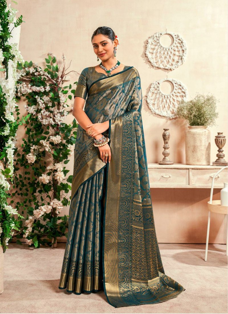 Stylish Zari woven handloom silk saree in blue