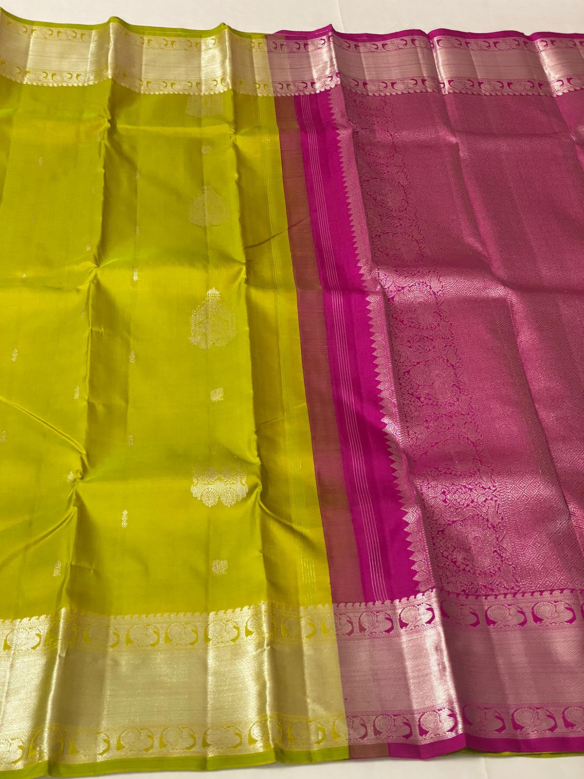 Kanchipuram Pure Handloom Silk Saree In Mehndi Green