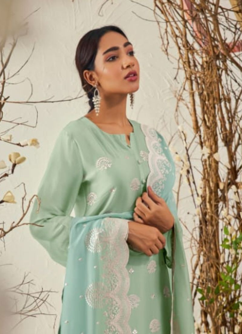 Zari Embroidery Suit Set in Light Green