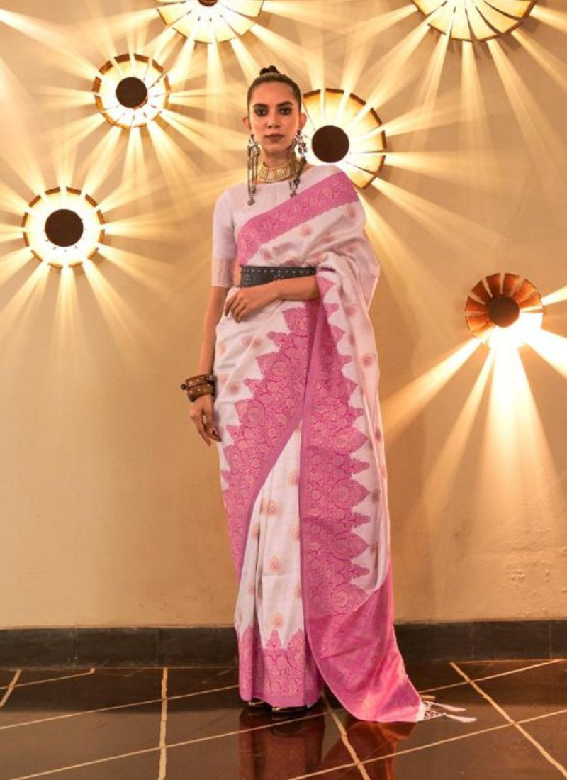 Handloom Weaving Silk Saree in Light Pink