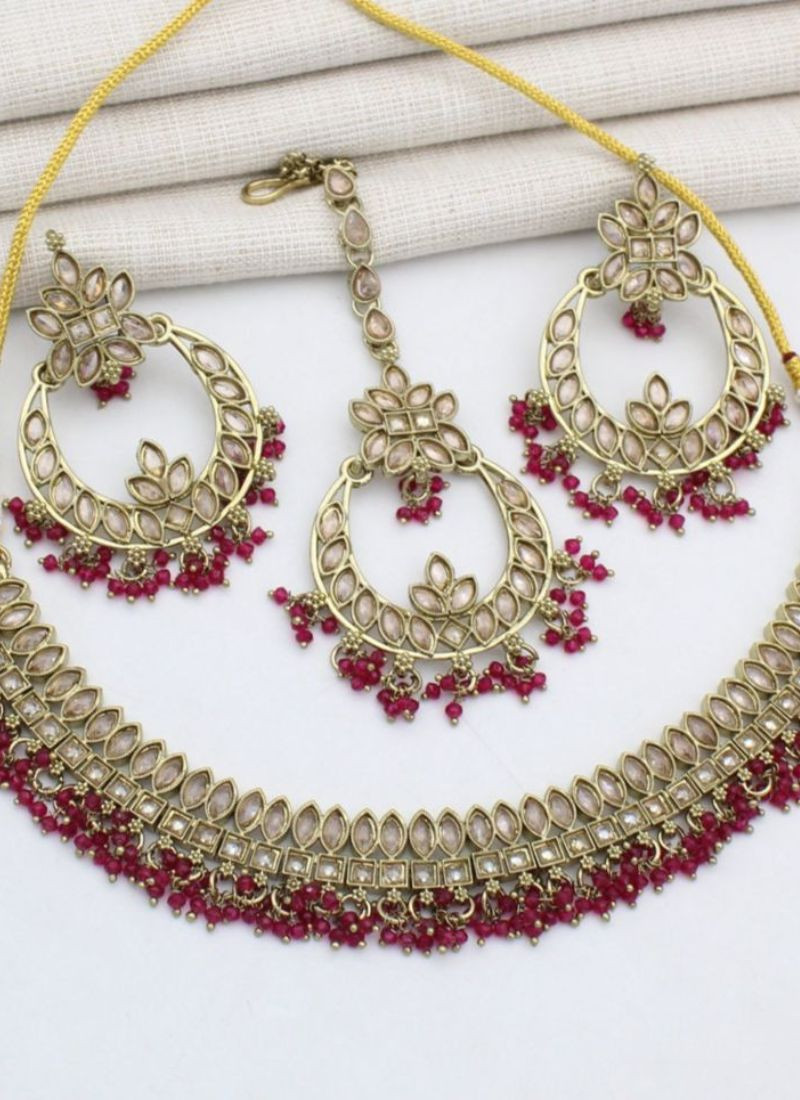 Beaded Stone Studded Necklace Set in Red