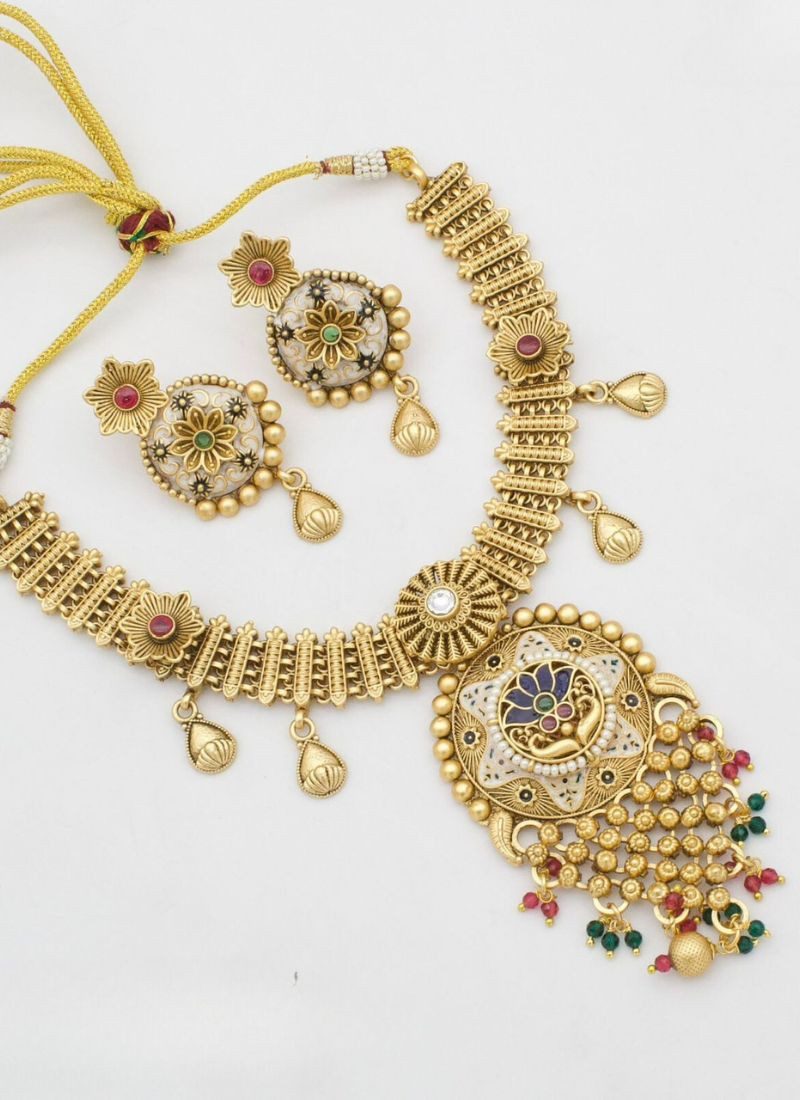 Beaded Stone Studded Necklace Set
