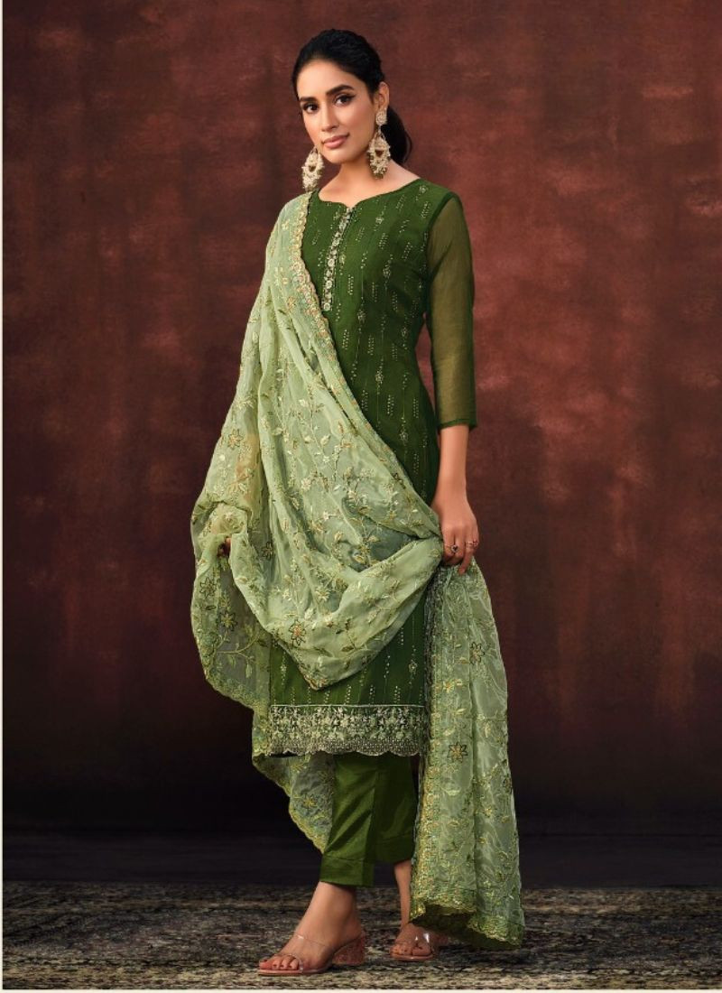 Heavy Embroidery Organza Silk Suit Set in Mehandi Green