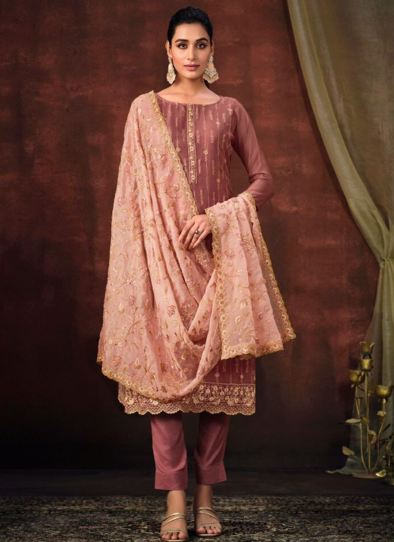 Heavy Embroidery Organza Silk Suit Set in Peach